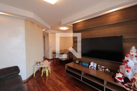 Sala de apartamento para alugar com 3 quartos, 82m² em Parque Maria Luiza, São Paulo