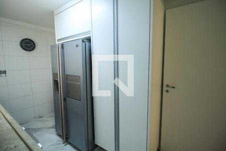 Apartamento à venda com 101m², 3 quartos e 2 vagas Apartamento à venda com 101m², 3 quartos e 2 vagasCozinha