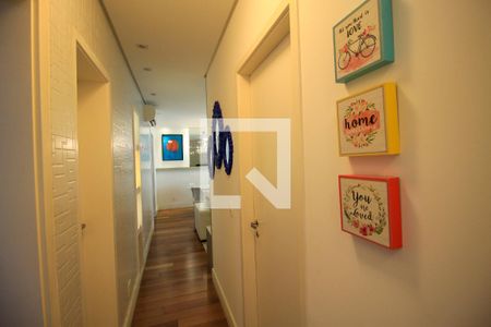 Apartamento à venda com 101m², 3 quartos e 2 vagas Apartamento à venda com 101m², 3 quartos e 2 vagasCorredor