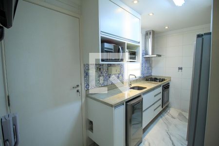 Apartamento à venda com 101m², 3 quartos e 2 vagas Apartamento à venda com 101m², 3 quartos e 2 vagasCozinha