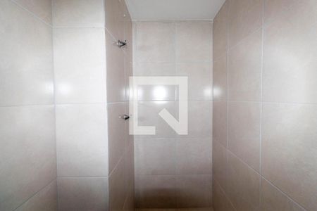 Apartamento à venda com 42m², 2 quartos e sem vaga Apartamento à venda com 42m², 2 quartos e sem vagaBanheiro