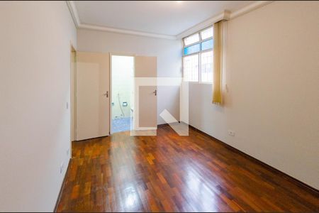 Apartamento para alugar com 116m², 3 quartos e 1 vaga Apartamento para alugar com 116m², 3 quartos e 1 vagaSuíte