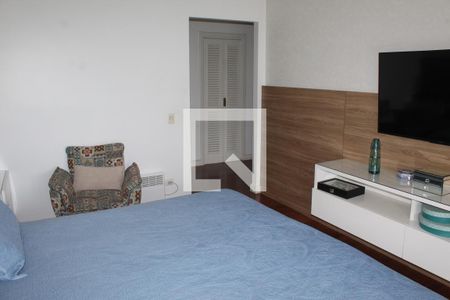 Casa de condomínio para alugar com 1279m², 5 quartos e 4 vagasSuíte master