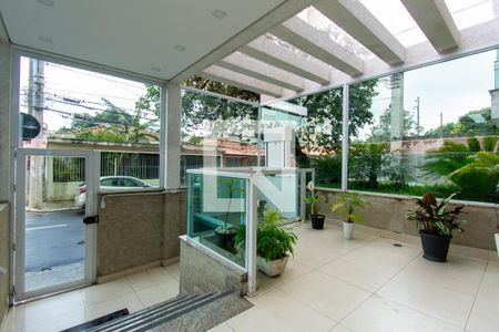 Apartamento à venda com 120m², 3 quartos e 2 vagas Apartamento à venda com 120m², 3 quartos e 2 vagasHall de entrada