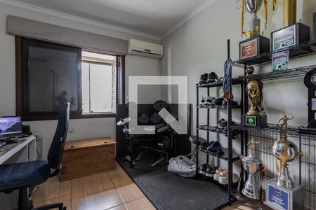 Quarto 1 de apartamento à venda com 2 quartos, 135m² em Jardim Itu, Porto Alegre