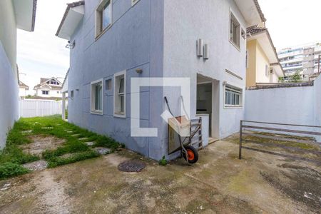 Casa de condomínio à venda com 200m², 5 quartos e 3 vagasÁrea de Serviço