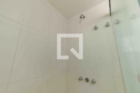 Casa de condomínio à venda com 200m², 5 quartos e 3 vagasBanheiro da Suíte 2