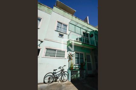 Apartamento à venda com 70m², 2 quartos e 1 vagaFachada