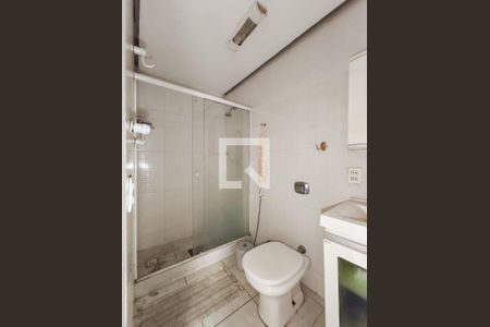 Apartamento à venda com 140m², 3 quartos e 2 vagas Apartamento à venda com 140m², 3 quartos e 2 vagasBanheiro Corredor