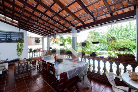 Casa à venda com 400m², 3 quartos e 6 vagasÁrea Gourmet