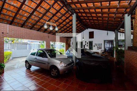 Casa à venda com 400m², 3 quartos e 6 vagasGaragem
