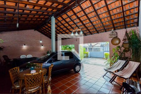 Casa à venda com 400m², 3 quartos e 6 vagasGaragem