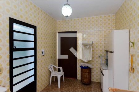 Casa à venda com 400m², 3 quartos e 6 vagasÁrea de Serviço