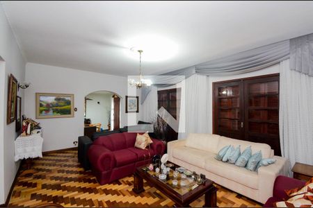 Sala de Estar de casa à venda com 3 quartos, 400m² em Vila Galvão, Guarulhos