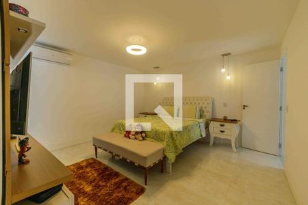 Casa de condomínio à venda com 350m², 4 quartos e 4 vagasSuíte 1