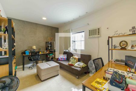 Casa de condomínio à venda com 350m², 4 quartos e 4 vagasSuíte 3