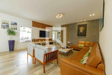 Casa de condomínio à venda com 350m², 4 quartos e 4 vagasSala