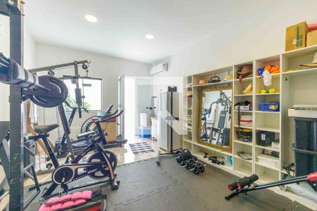 Casa de condomínio à venda com 350m², 4 quartos e 4 vagasAcademia Anexo