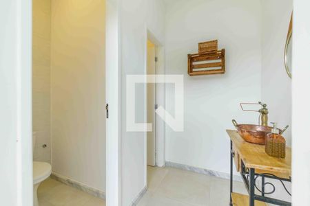 Casa de condomínio à venda com 350m², 4 quartos e 4 vagasBanheiro 2