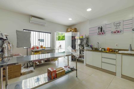 Casa de condomínio à venda com 350m², 4 quartos e 4 vagasCozinha Anexo