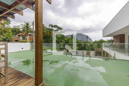 Casa de condomínio à venda com 350m², 4 quartos e 4 vagasVaranda da Sala