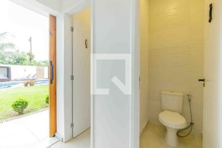 Casa de condomínio à venda com 350m², 4 quartos e 4 vagasBanheiro 2