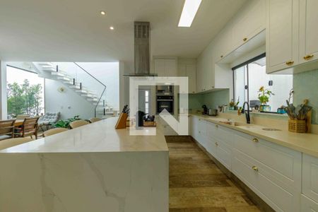 Casa de condomínio à venda com 350m², 4 quartos e 4 vagasCozinha