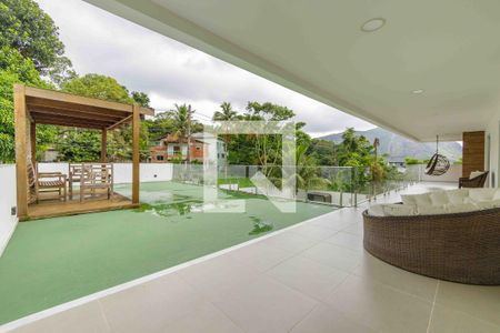 Casa de condomínio à venda com 350m², 4 quartos e 4 vagasVaranda da Sala