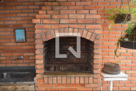 Casa à venda com 241m², 4 quartos e 2 vagas Casa à venda com 241m², 4 quartos e 2 vagasChurrasqueira