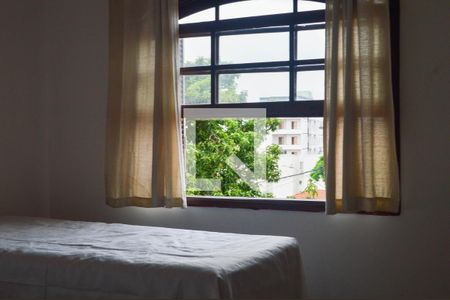 Casa à venda com 241m², 4 quartos e 2 vagas Casa à venda com 241m², 4 quartos e 2 vagasQuarto 1