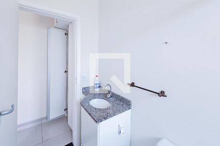 Casa de condomínio para alugar com 102m², 2 quartos e 2 vagas Casa de condomínio para alugar com 102m², 2 quartos e 2 vagasBanheiro da Suíte 1