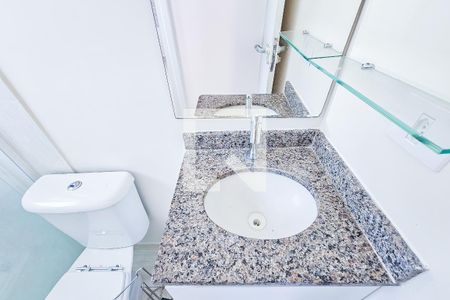 Casa de condomínio para alugar com 102m², 2 quartos e 2 vagas Casa de condomínio para alugar com 102m², 2 quartos e 2 vagasBanheiro da Suíte 2