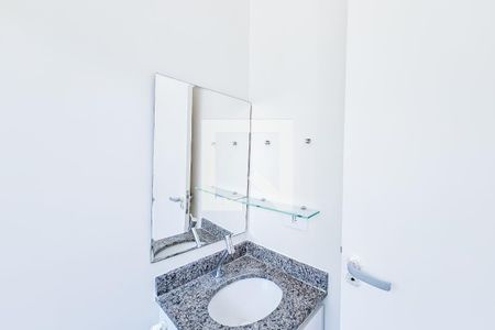 Casa de condomínio para alugar com 102m², 2 quartos e 2 vagas Casa de condomínio para alugar com 102m², 2 quartos e 2 vagasBanheiro da Suíte 2
