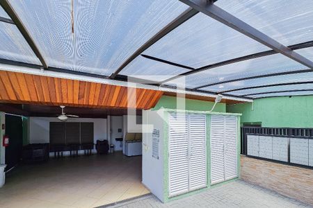 Casa de condomínio para alugar com 102m², 2 quartos e 2 vagas Casa de condomínio para alugar com 102m², 2 quartos e 2 vagasÁrea comum - Salão de festas