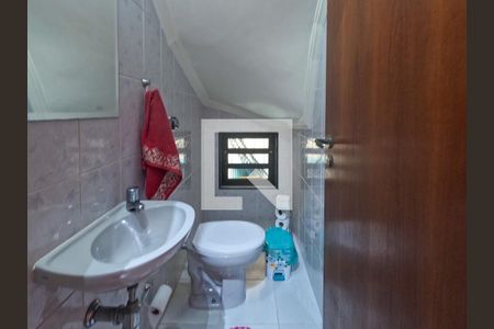 Casa à venda com 106m², 3 quartos e 2 vagasLavabo