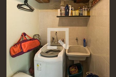 Casa à venda com 106m², 3 quartos e 2 vagasÁrea de Serviço