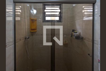 Casa à venda com 106m², 3 quartos e 2 vagasBanheiro