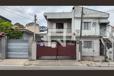 Casa para alugar com 130m², 3 quartos e 2 vagasFachada