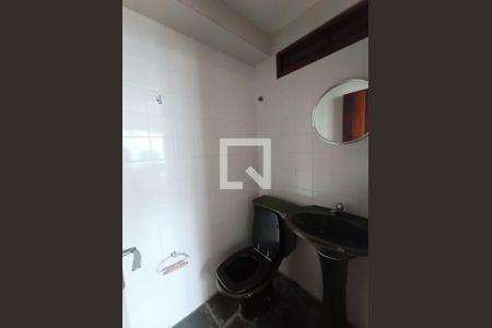 Casa para alugar com 350m², 3 quartos e 5 vagasBanheiro 5