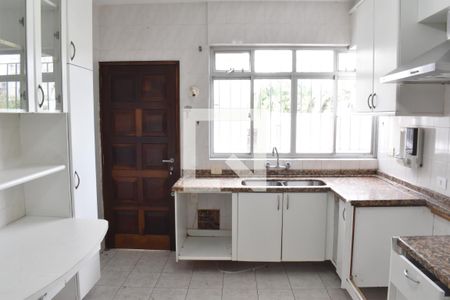 Casa para alugar com 350m², 3 quartos e 5 vagasCozinha