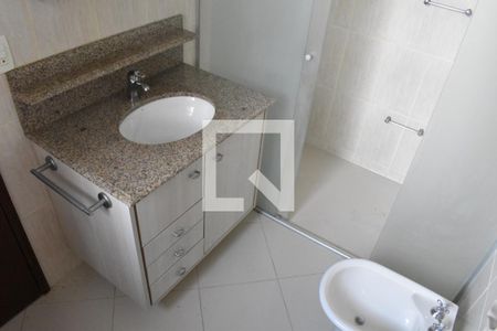 Casa para alugar com 350m², 3 quartos e 5 vagasBanheiro Suíte