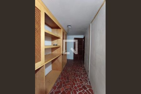 Casa para alugar com 350m², 3 quartos e 5 vagasDespensa