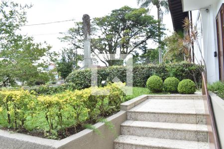 Casa para alugar com 350m², 3 quartos e 5 vagasQuintal