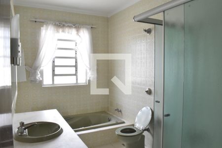 Casa para alugar com 350m², 3 quartos e 5 vagasBanheiro 3