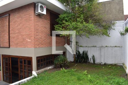 Casa para alugar com 350m², 3 quartos e 5 vagasQuintal
