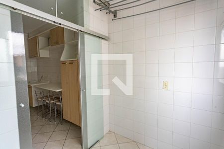 Apartamento à venda com 67m², 2 quartos e 2 vagas Apartamento à venda com 67m², 2 quartos e 2 vagasÁrea de serviço