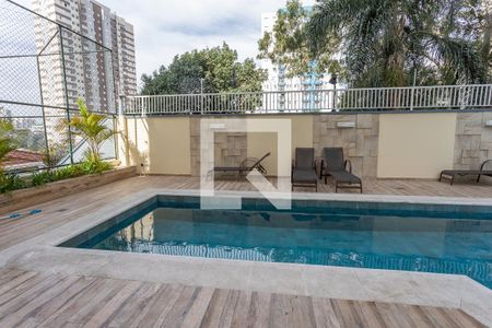 Apartamento à venda com 67m², 2 quartos e 2 vagas Apartamento à venda com 67m², 2 quartos e 2 vagasÁrea comum - Piscina