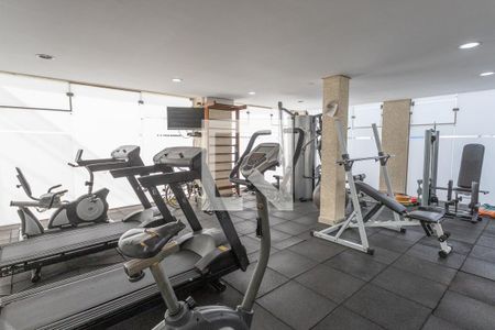 Apartamento à venda com 67m², 2 quartos e 2 vagas Apartamento à venda com 67m², 2 quartos e 2 vagasÁrea comum - Academia