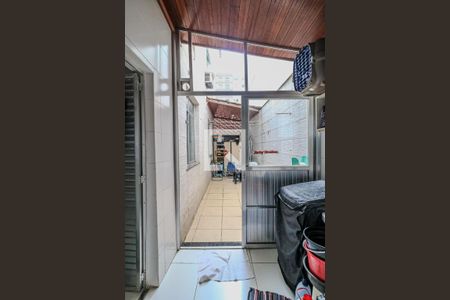 Apartamento à venda com 145m², 3 quartos e sem vagaÁrea de Serviço