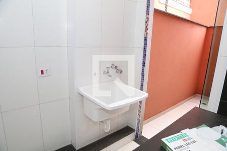 Casa de condomínio para alugar com 85m², 2 quartos e 1 vagaÁrea de Serviço